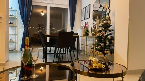 Disneyland-PARIS Sunshine - 6pers - Terrasse - vue sur Parc - 2Parkings - Location saisonnière - Chessy