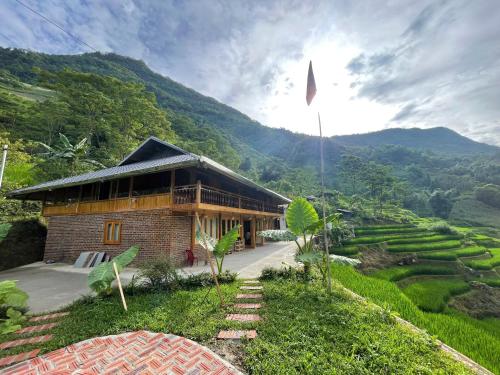 Bees Homestay Sapa & Trekking in Sapa