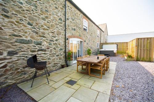 Viesnīcas āriene, Barn Conversion I Family Get Away I Large Groups in Bryngwran