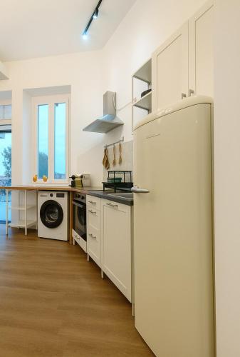 ห้องครัว, HERITAGE HOUSE City Center -ENTIRE APARTMENT- in เปสคารา