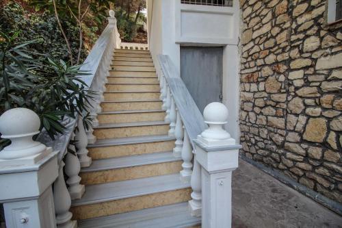 Camera tripla, balcone