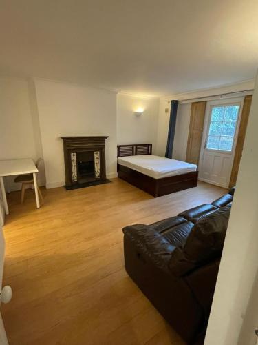 Beautiful Camden Home with Private Garden, Londyn (zdjęcie 5)