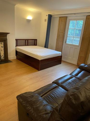 Beautiful Camden Home with Private Garden, Londyn (zdjęcie 9)