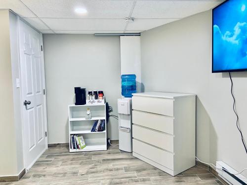 Bright, Stylish and Comfy Luxury Room With Workspace!, Haledon (foto 8)