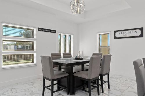 Charming Family Getaway Near Medina River in Bandera (TX)