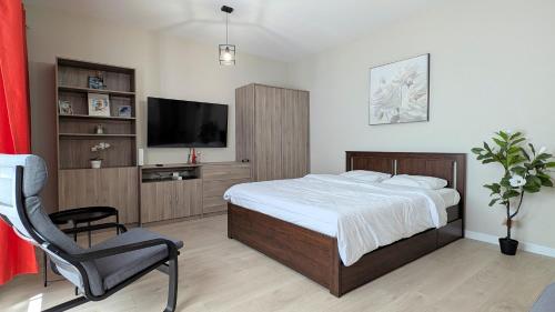 Ursus Pleasant Apartment by BookingHost, Warsaw