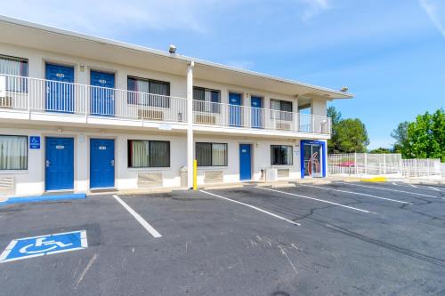 Motel 6-Redding, CA - Central