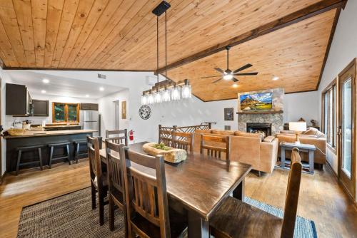 The Golden Retreat in แบนเนอร์เอลค์ (นอร์ทแคโรไลนา)