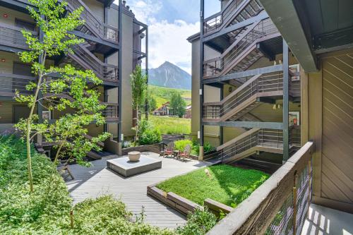 The Love Shack - A Couples Colorado Retreat!