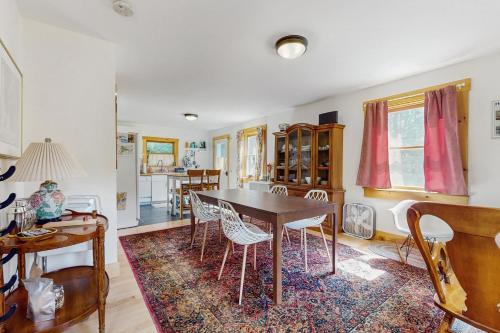 Turner Hill Cottage in West Townshend, USA