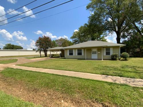 Vivian Retro Retreat