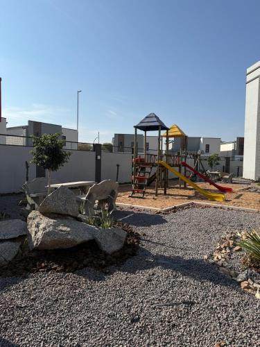Urban Bleu - Modern 1 Bed Executive Apartment in Sarona Gaborone with WiFi Free Parking and Pool - image 4