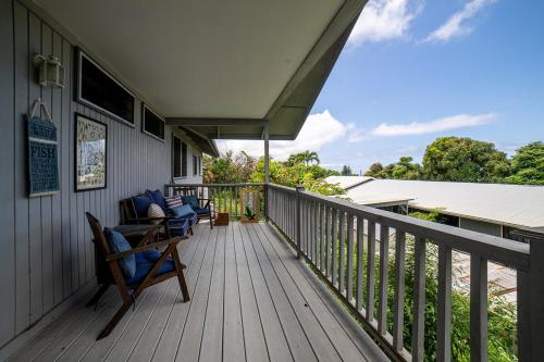 Balkons/terase, Stylized Captain's House in Captain Cook (HI)