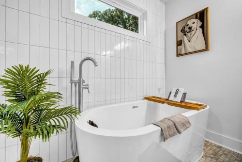 Elegant 4BR Home Near Downtown in Fulton Repülőtér