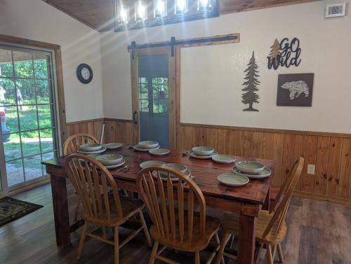Cabin in the Woods at J and J's, Jasper (zdjęcie 7)