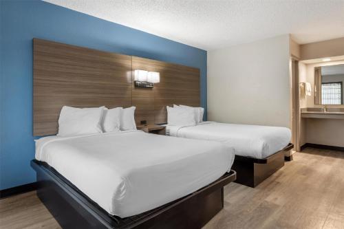 SureStay Studio by Best Western Victoria in Victoria, USA