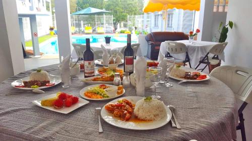 Sammi's Lodge in Foulpointe