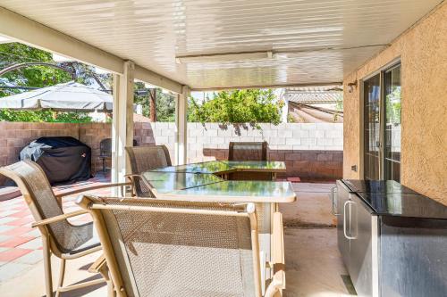 4 Mi to Las Vegas Strip Home with Covered Patio!, Las Vegas (foto 3)
