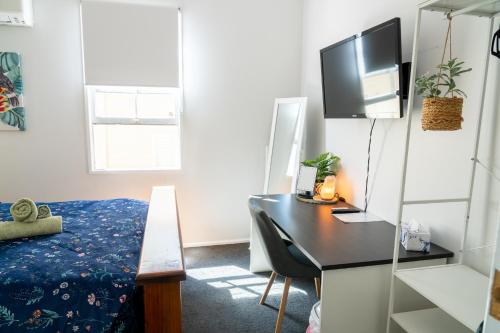 room detail thumbnail 0