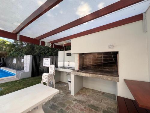 Moderno Apartamento entero a metros de la playa brava in Aidy Grill