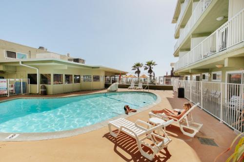 Surfer Beach Hotel in Pacific Beach