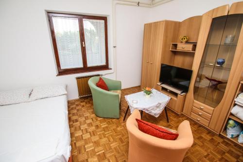 Apartment - Ground Floor image 2