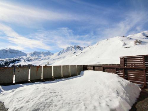 Bel appartement a Aime 2000 pour 6 pers, grande terrasse, vue montagne - FR-1-455-271 in La Plagne