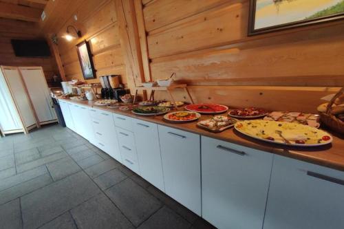 Instalações, Double room with breakfast in winouj cie in Karsibor