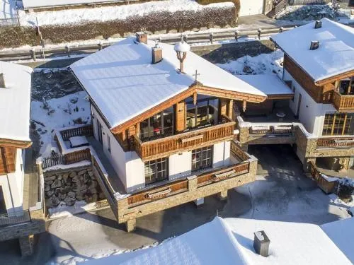 Chalet with Sauna and Natural Pool in Neukirchen am Großvenediger, Österreich