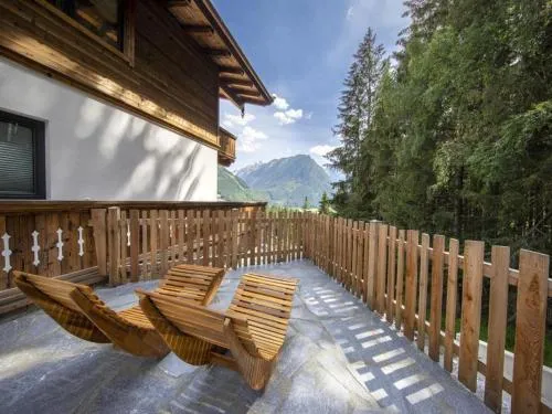 Chalet near Slopes, Sleeps 6 in Neukirchen am Großvenediger, Österreich