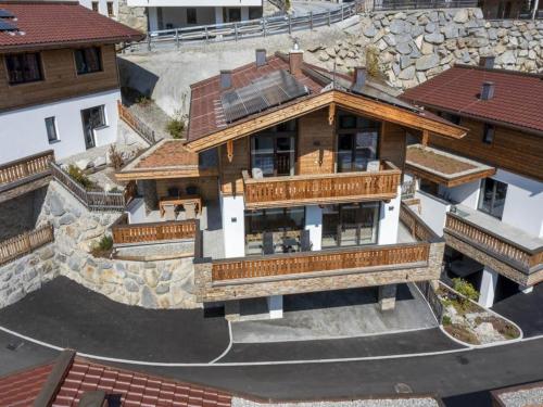 Stylish Chalet by Ski Slopes