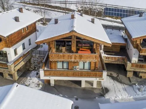 Luxury Chalet with Ski Access in Neukirchen am Großvenediger, Österreich