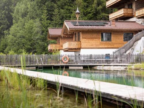 Chalet near Ski Lift with Garden in Neukirchen am Großvenediger, Österreich