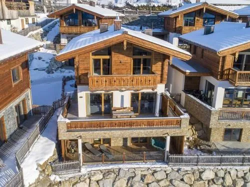 Modern Chalet near Zillertal Arena in Neukirchen am Großvenediger, Österreich