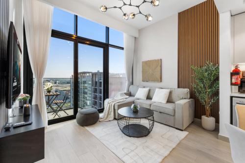 Charming 1-Bedroom Close to Downtown, Дубай (фото 3)