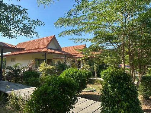 Garden, Ta & Yai Resort kohyaoyai in Koh Yao Yai