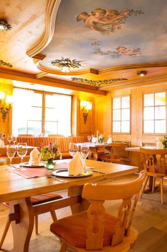 餐廳, Hotel Tannenmuhle in 格拉芬豪森