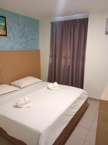 Five Hotel Room Type - Superior King Room