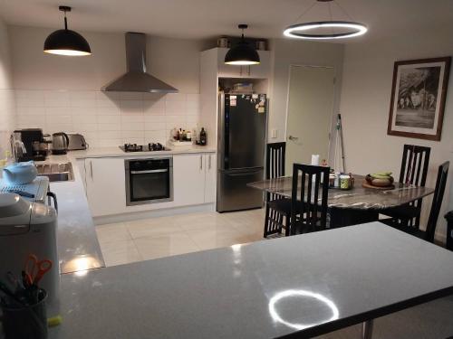 Facilities, Guest Room A Flat 2 33a Ventnor Street Seatoun, Wellington in Seatoun