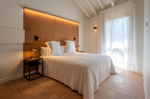 MásTinas (MasTinas) in 烏恩基拉