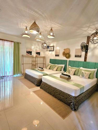 2 double beds, 1 sofa bed