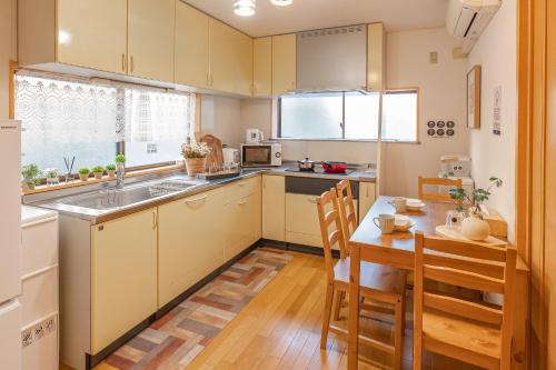 Near Skytree two story villa,two bedrooms,direct to Airport
