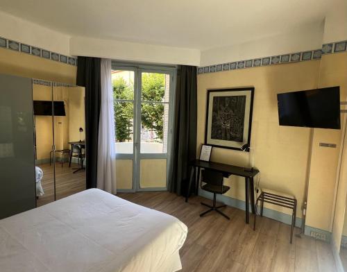Trianon - image 7