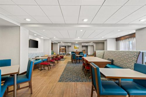 Hampton Inn Fond du Lac, WI - 식음료(F&B)
