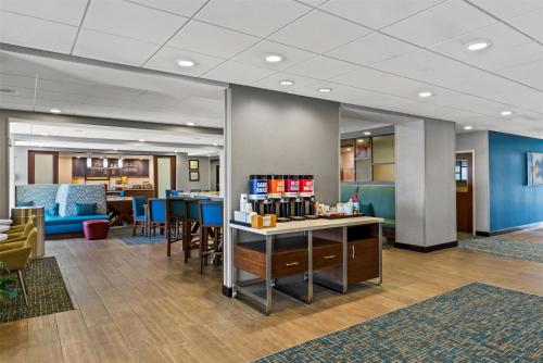Hampton Inn Fond du Lac - image 12