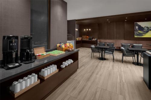 Hilton Brooklyn New York - image 7