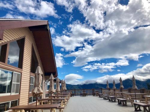 Restaurant, 雪霸休閒農場 Sheipa Leisure Farm in Wufeng Township
