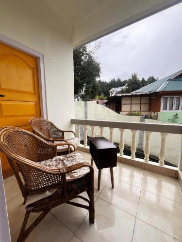 Varanda/terraço, Yogstel - Backpackers Hostel in Zero