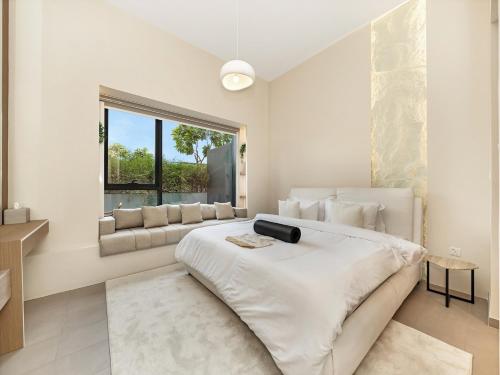 Dubai Hills Retreat Garden, Pool & Park Access, Dubaj (fotografie 3)