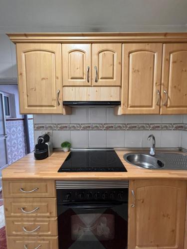 Apartamento céntrico, planta baja, zona muy tranquila con fácil aparcamiento (Apartamento centrico, planta baja, zona muy tranquila con facil aparcamiento) in اندوجار